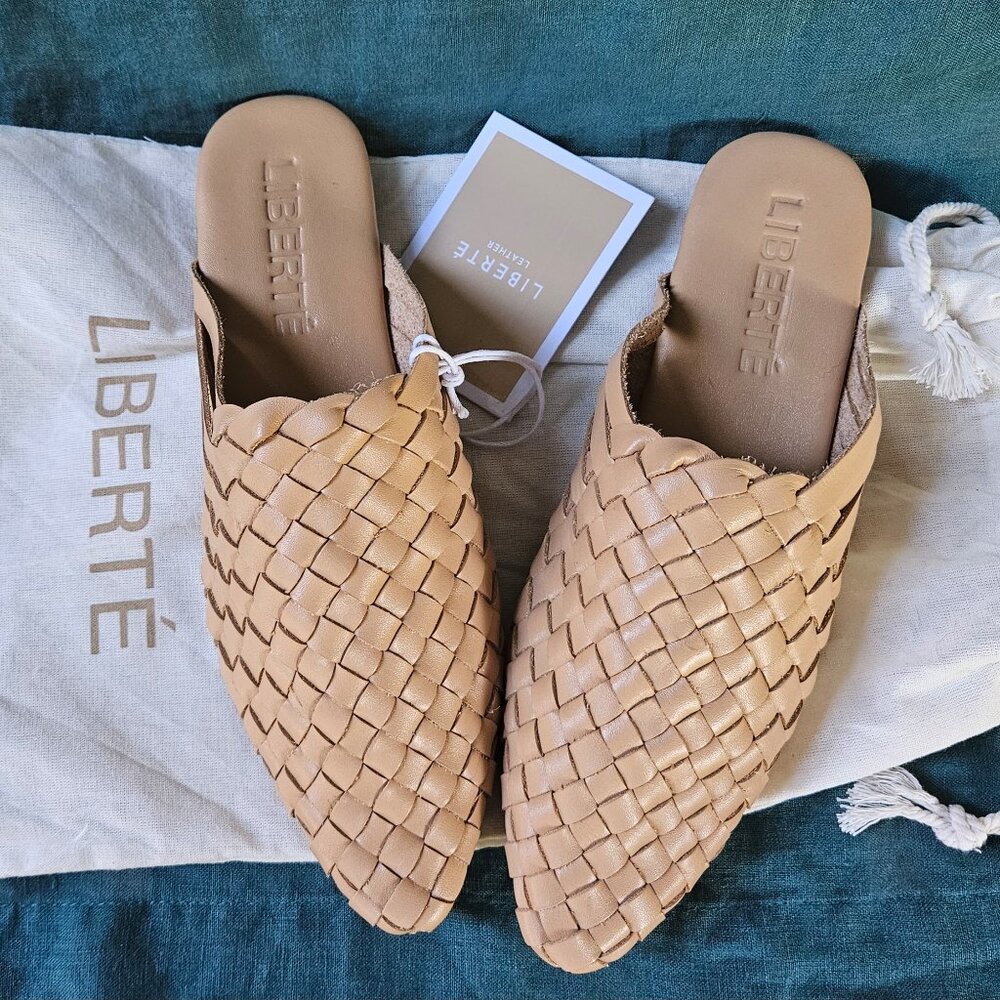 Liberté Prague Woven Mule NWT